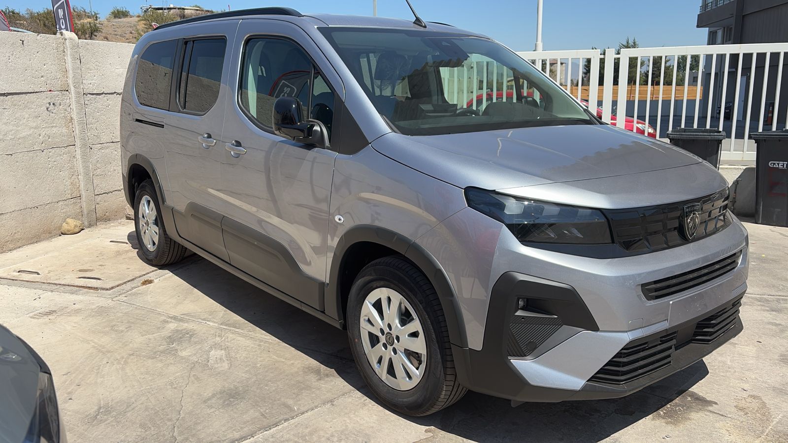 Peugeot New Rifter MCA Allure BlueHDi 130 EAT8 #2